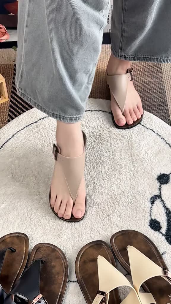 Sandal Nữ STOMPION Chữ V